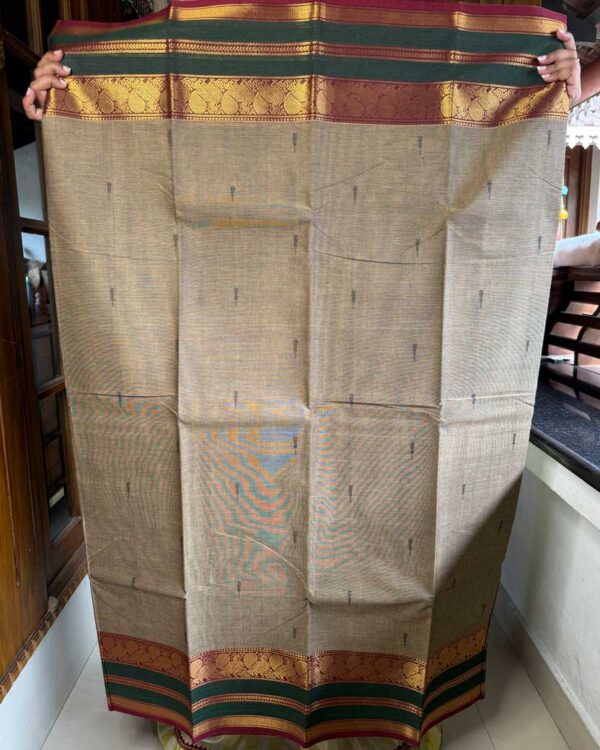 Saree 25 - Image 3